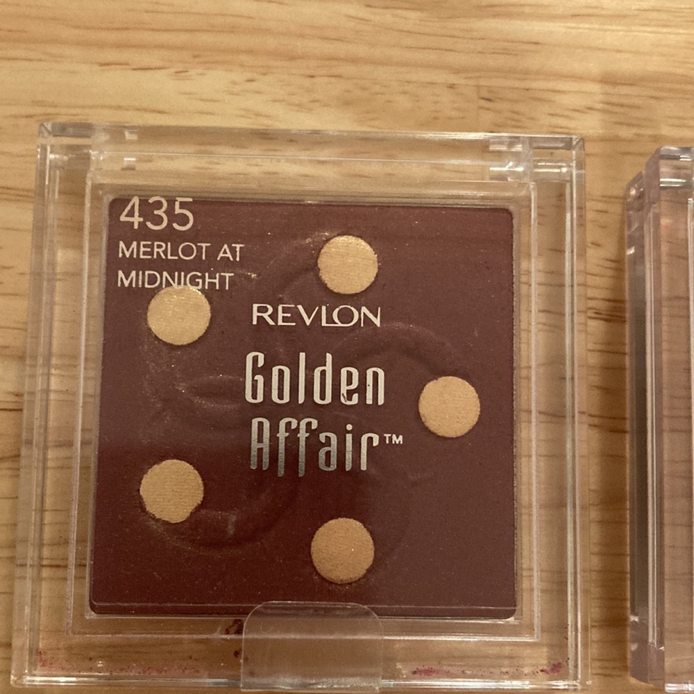 Revlon Blush - Discontinued - Picture 2 of 4
